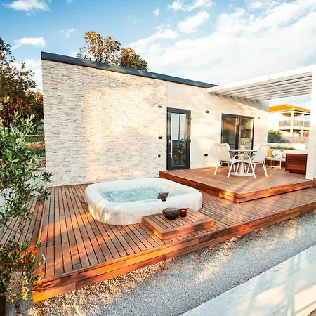Modern Seaside House * Пакоштане